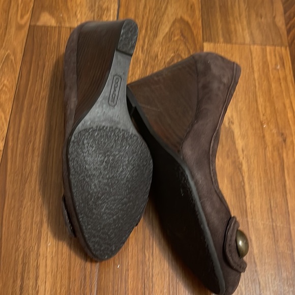 Coach Chocolate Brown Suede Wedges - Picture 4 of 4